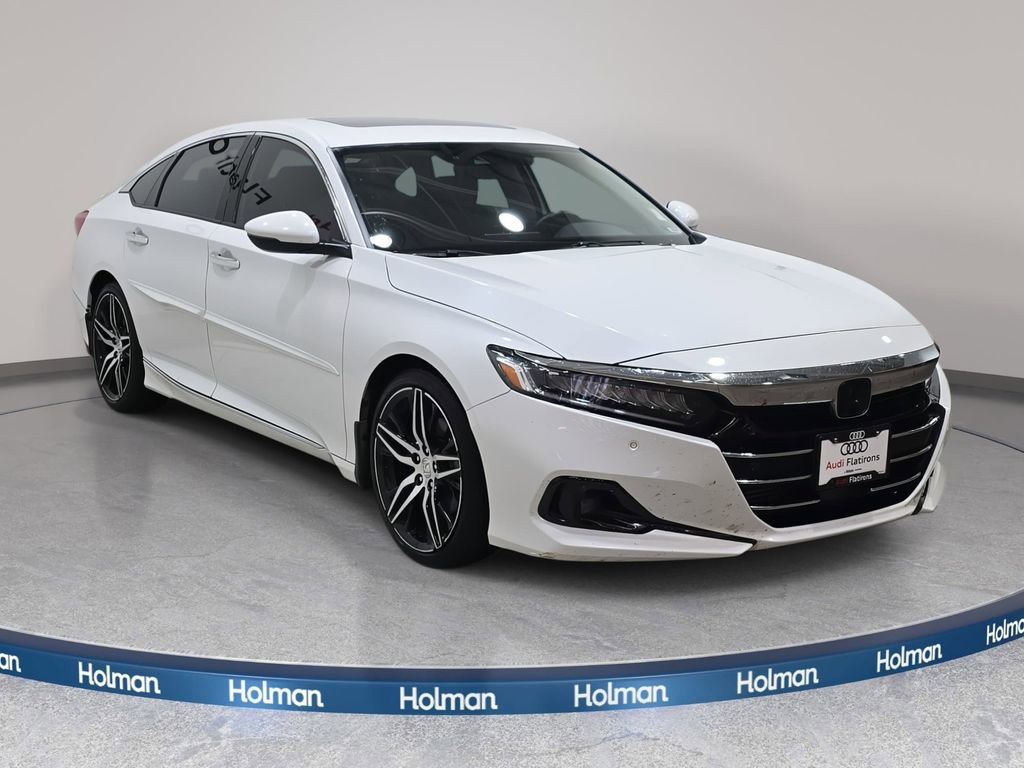 Used 2022 Honda Accord Touring image 4