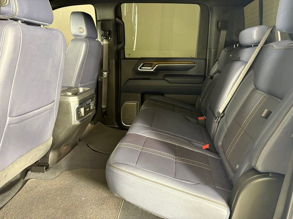 Used 2024 Chevrolet Silverado 3500 High Country w/ High Country Premium Package image 44