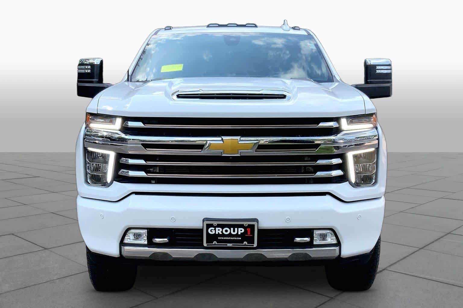 Used 2022 Chevrolet Silverado 2500 High Country w/ Z71 Off-Road Package AWD/4WD image 4