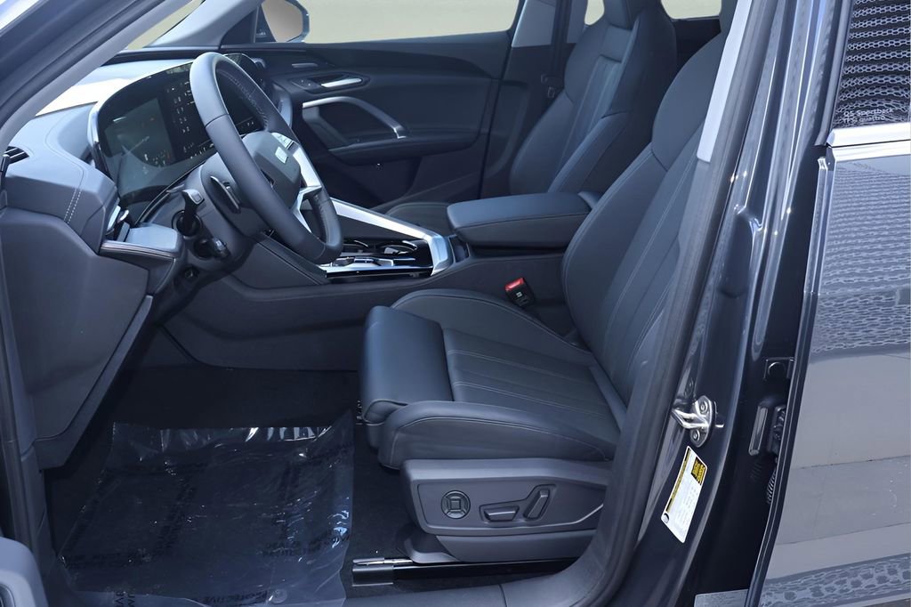New 2025 Audi Q5 Premium Plus image 12