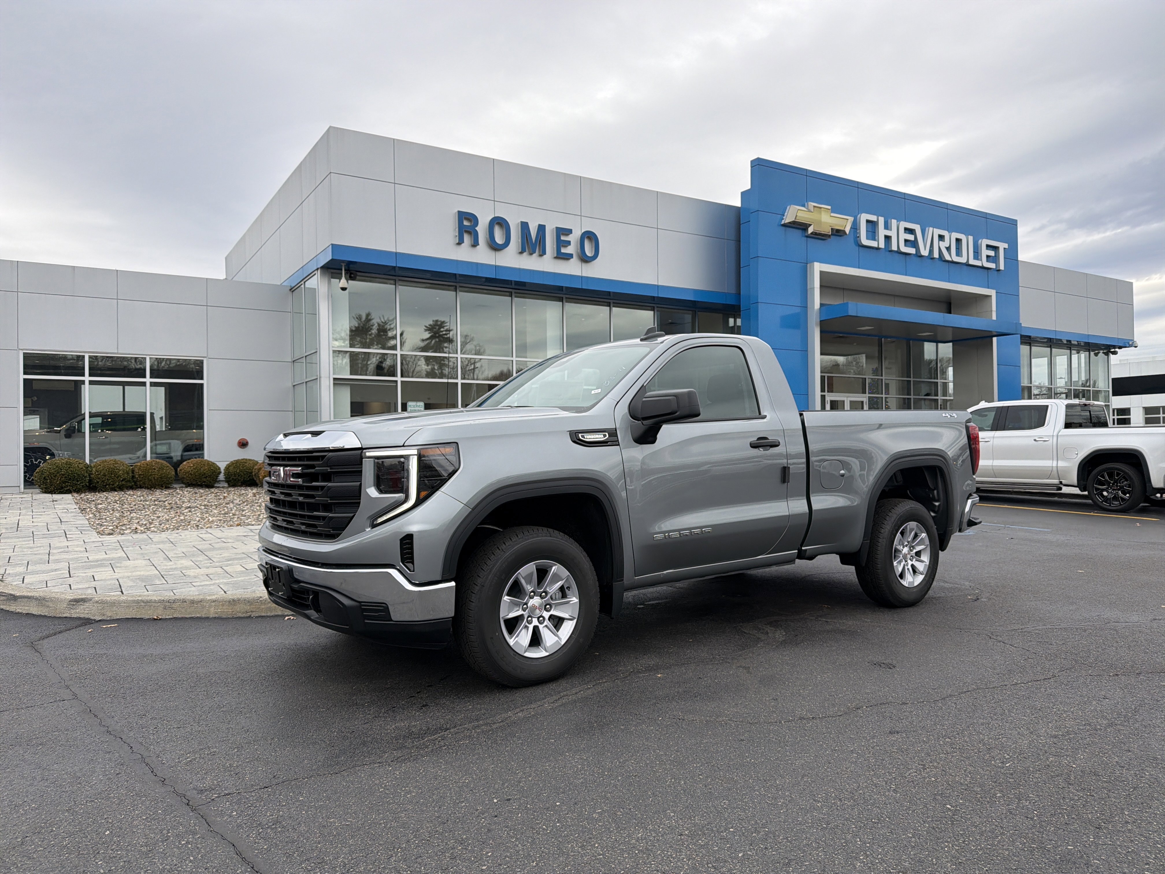 New 2026 GMC Sierra 1500 Pro w/ Pro Value Package