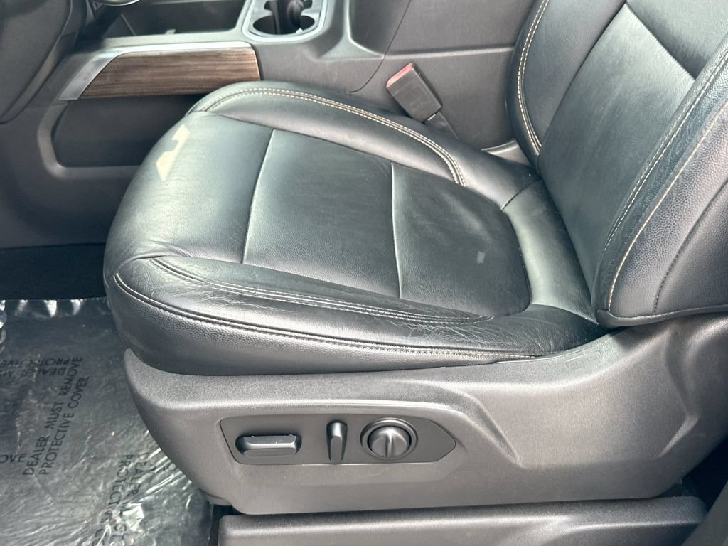 Used 2021 Chevrolet Silverado 1500 LT Trail Boss w/ Convenience Package II AWD/4WD image 19