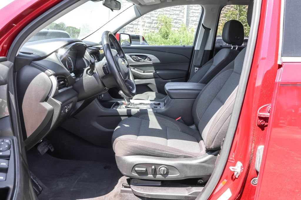 Used 2020 Chevrolet Traverse LT AWD/4WD image 6