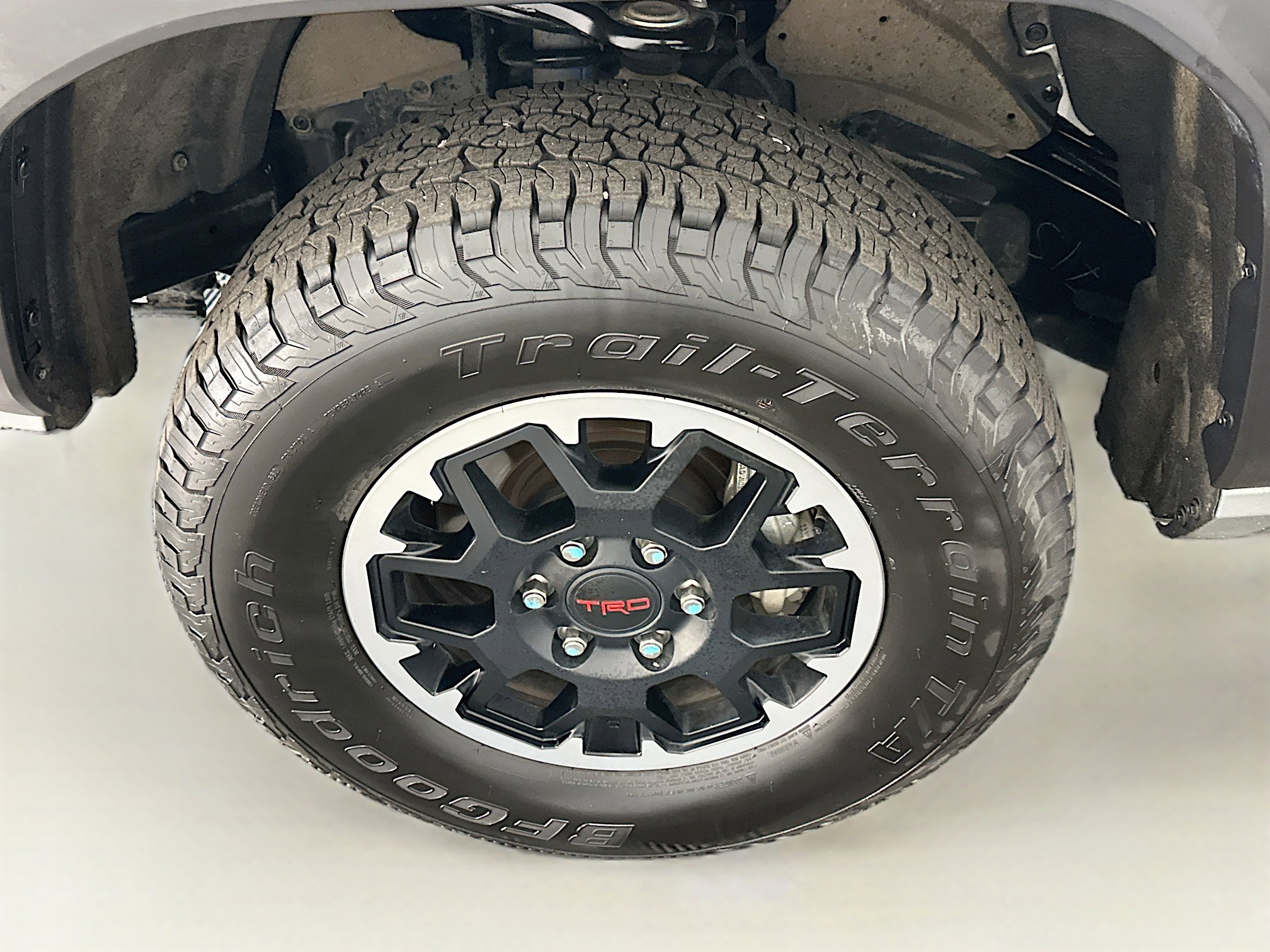 Used 2025 Toyota Tacoma TRD Off-Road AWD/4WD image 11