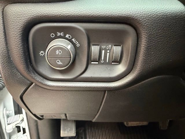 Used 2020 RAM 3500 Laramie image 20