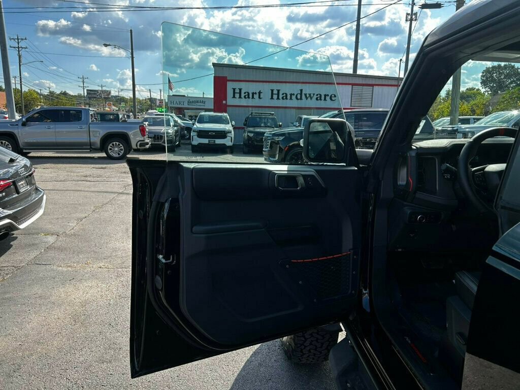 Used 2025 Ford Bronco Raptor image 9