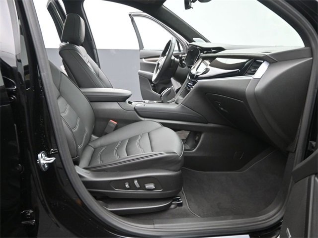 Used 2025 Cadillac XT6 Premium Luxury w/ Platinum Package image 20