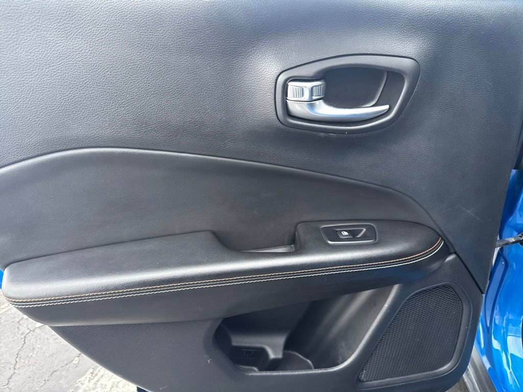 Certified 2021 Jeep Compass Latitude w/ Convenience Group image 31