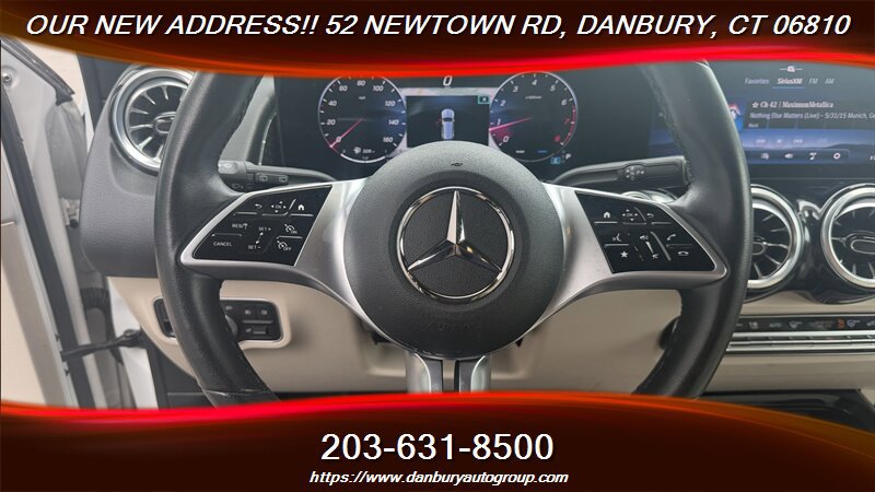 Used 2025 Mercedes-Benz GLB 250 4MATIC image 22