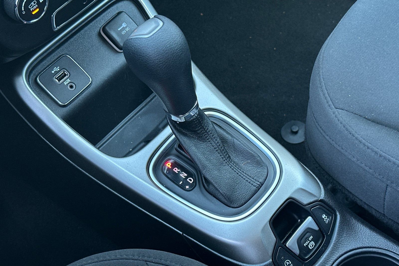 Used 2018 Jeep Compass Sport FWD image 20