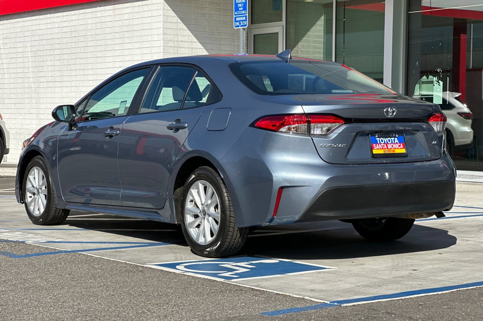 Used 2026 Toyota Corolla LE w/ LE Premium Package FWD image 6