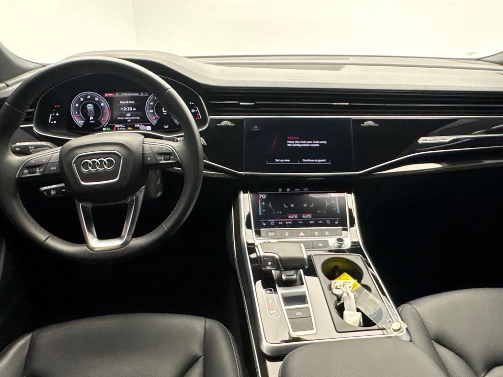 Certified 2025 Audi Q8 Premium Plus AWD/4WD image 29