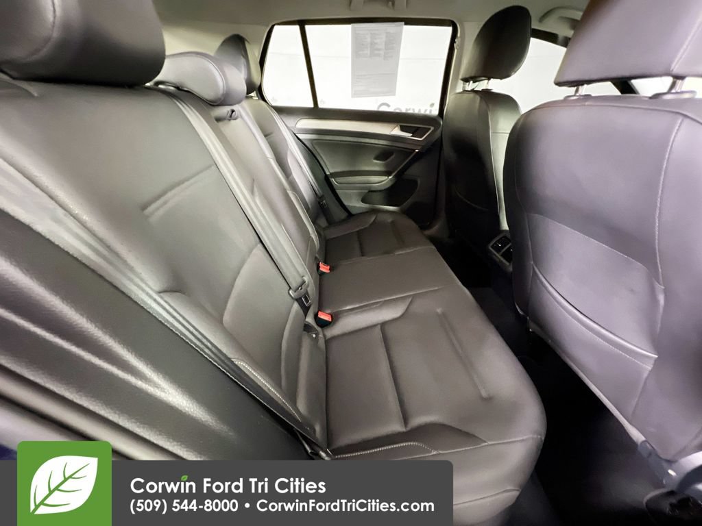 Used 2015 Volkswagen Golf S FWD image 16