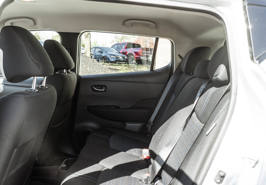 Used 2025 Nissan Leaf S FWD image 24