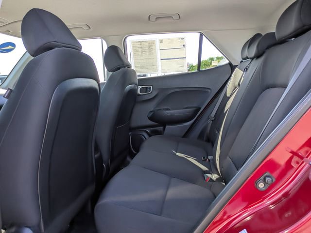 Used 2024 Hyundai Venue SE image 14