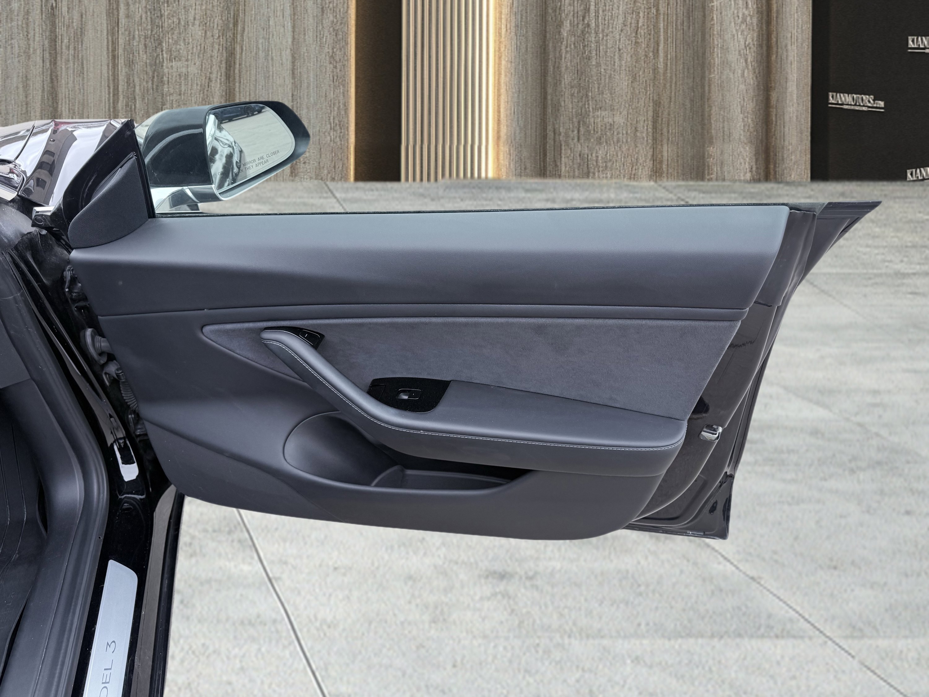 Used 2018 Tesla Model 3 Mid Range image 36