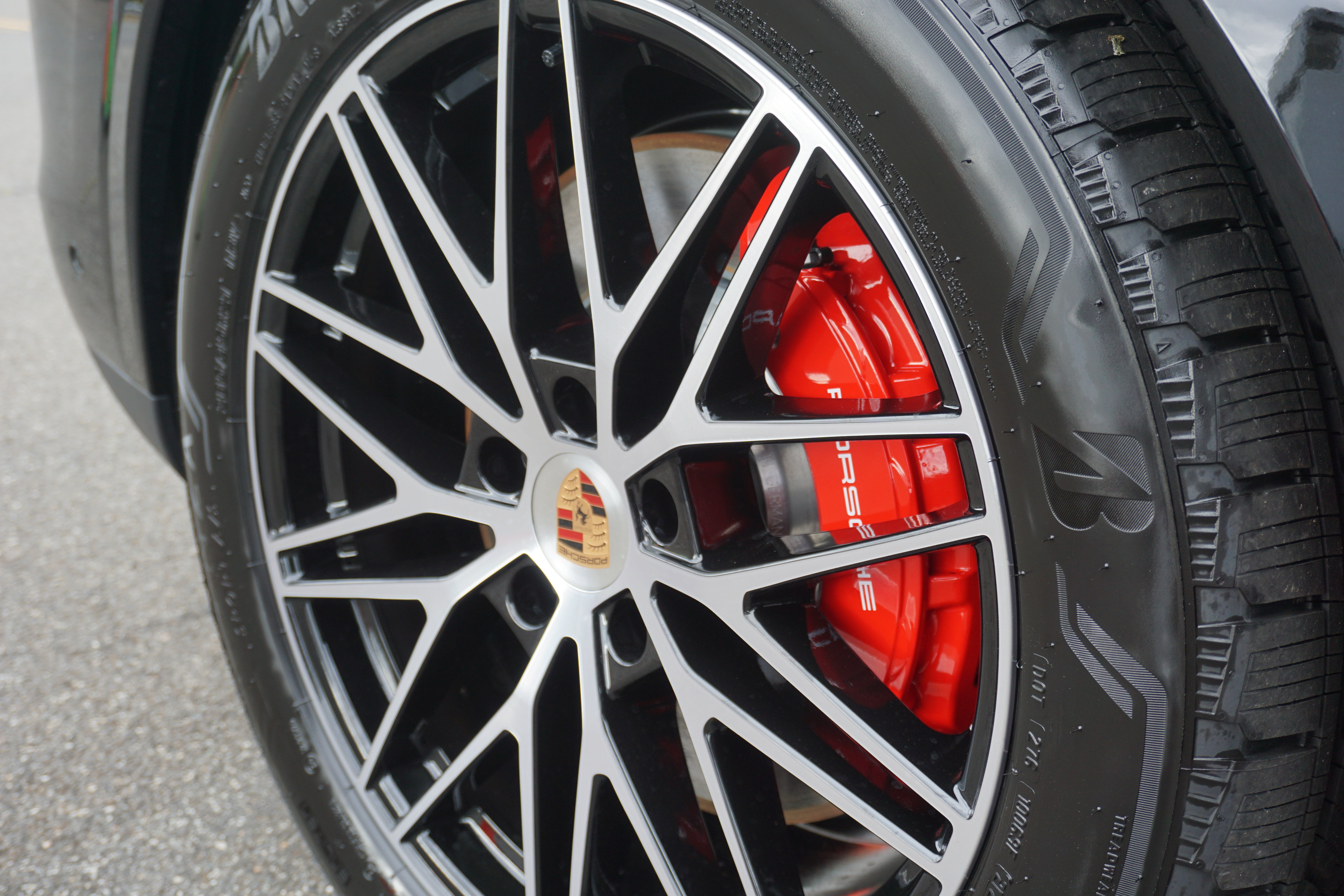 New 2026 Porsche Cayenne S AWD/4WD image 6