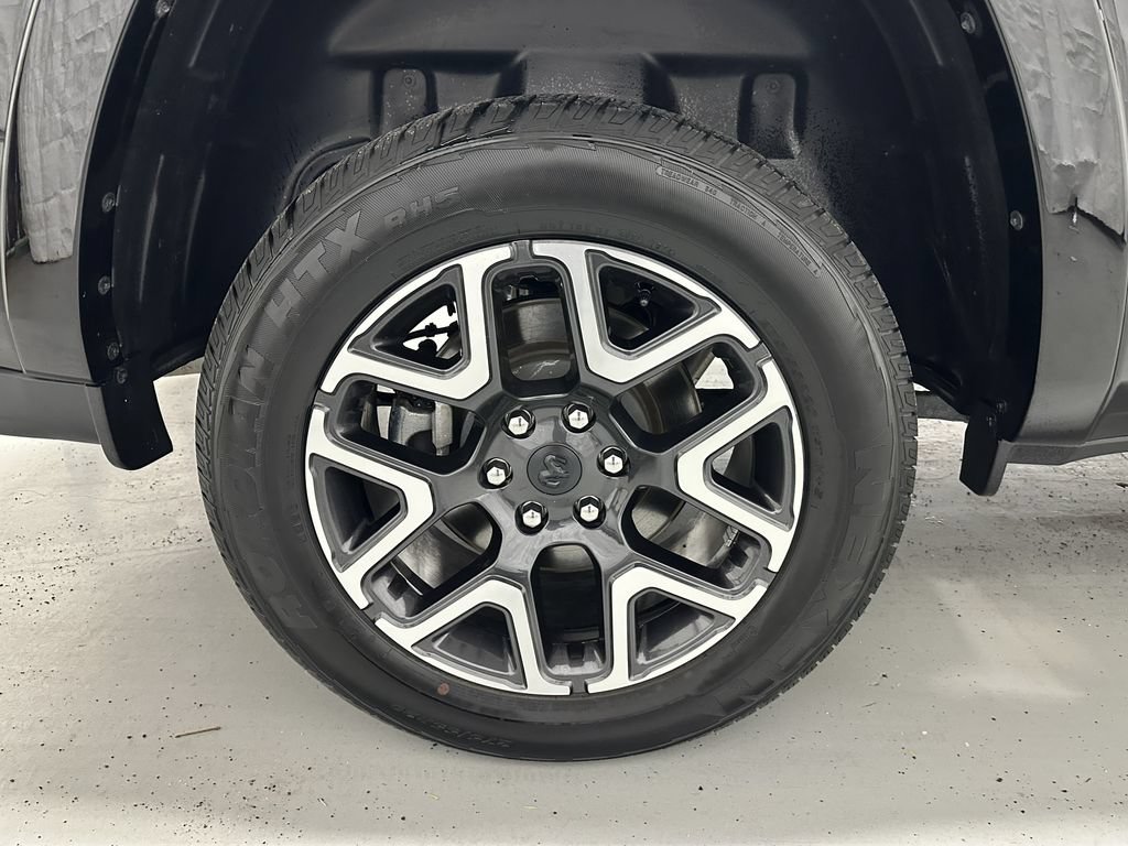 Used 2025 RAM 1500 Laramie AWD/4WD image 55