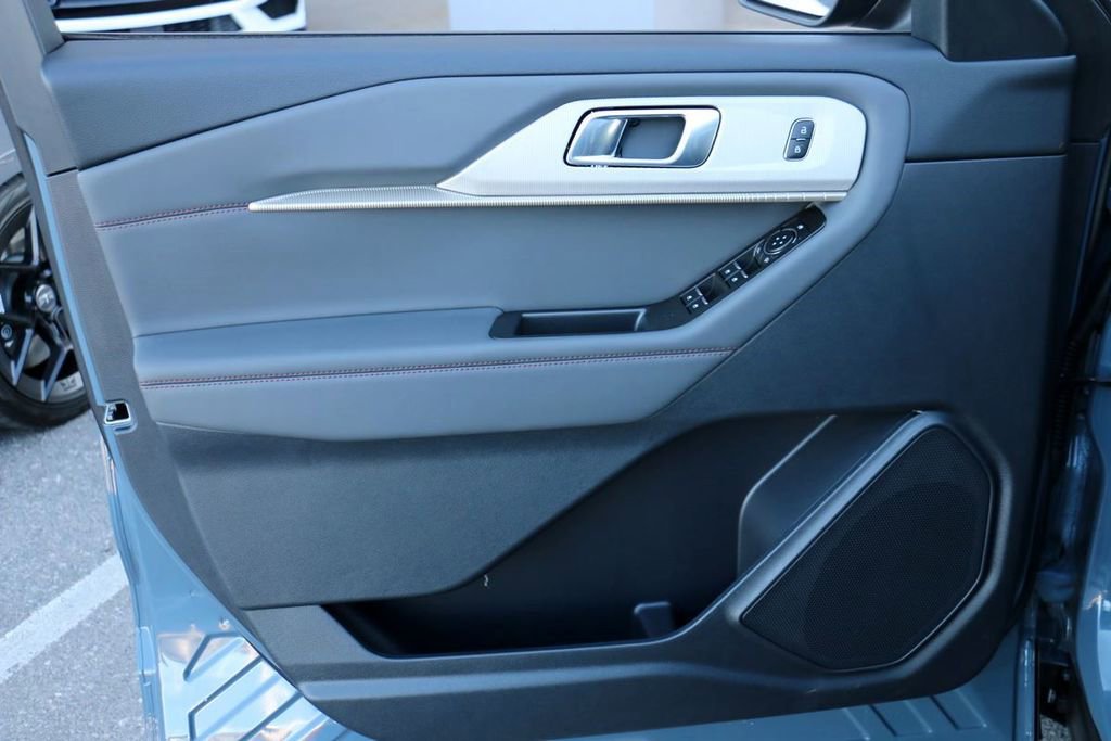 New 2026 Ford Explorer Active AWD/4WD image 14