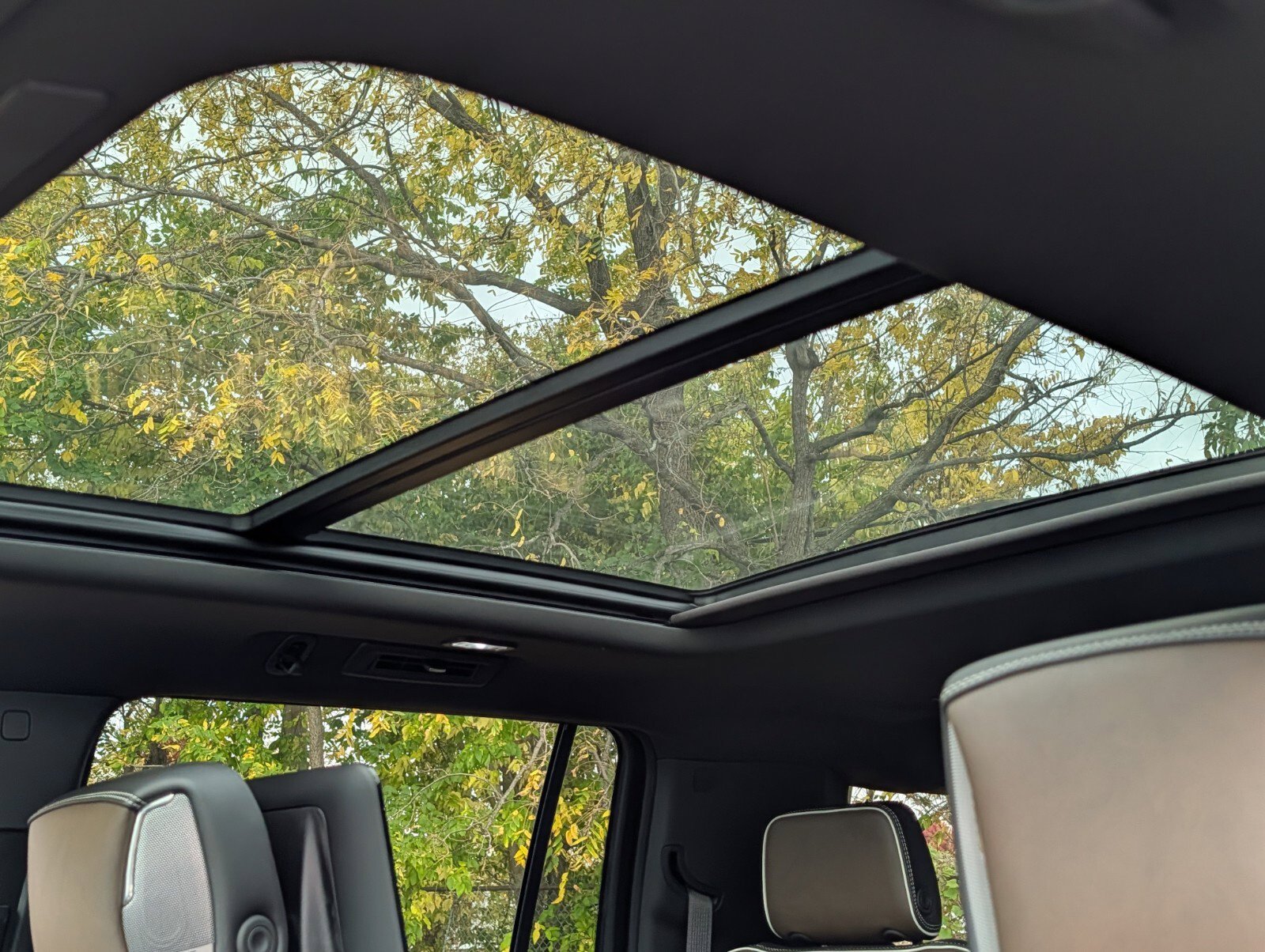 New 2026 GMC Yukon XL Denali Ultimate w/ LPO, Floor Liner Package AWD/4WD image 6