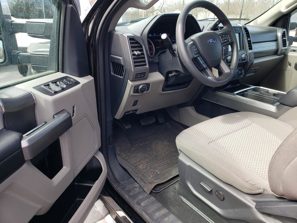 Used 2022 Ford F250 XLT w/ XLT Premium Package AWD/4WD image 10
