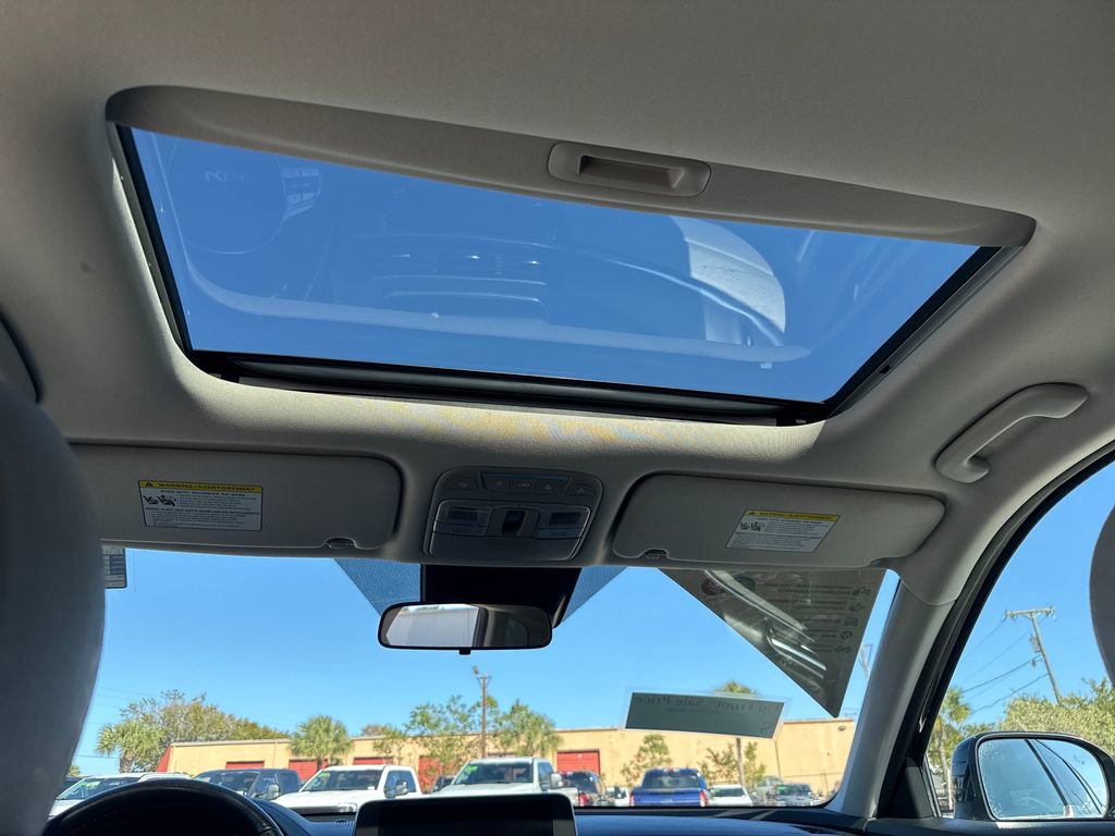 Used 2022 Kia Telluride S image 8