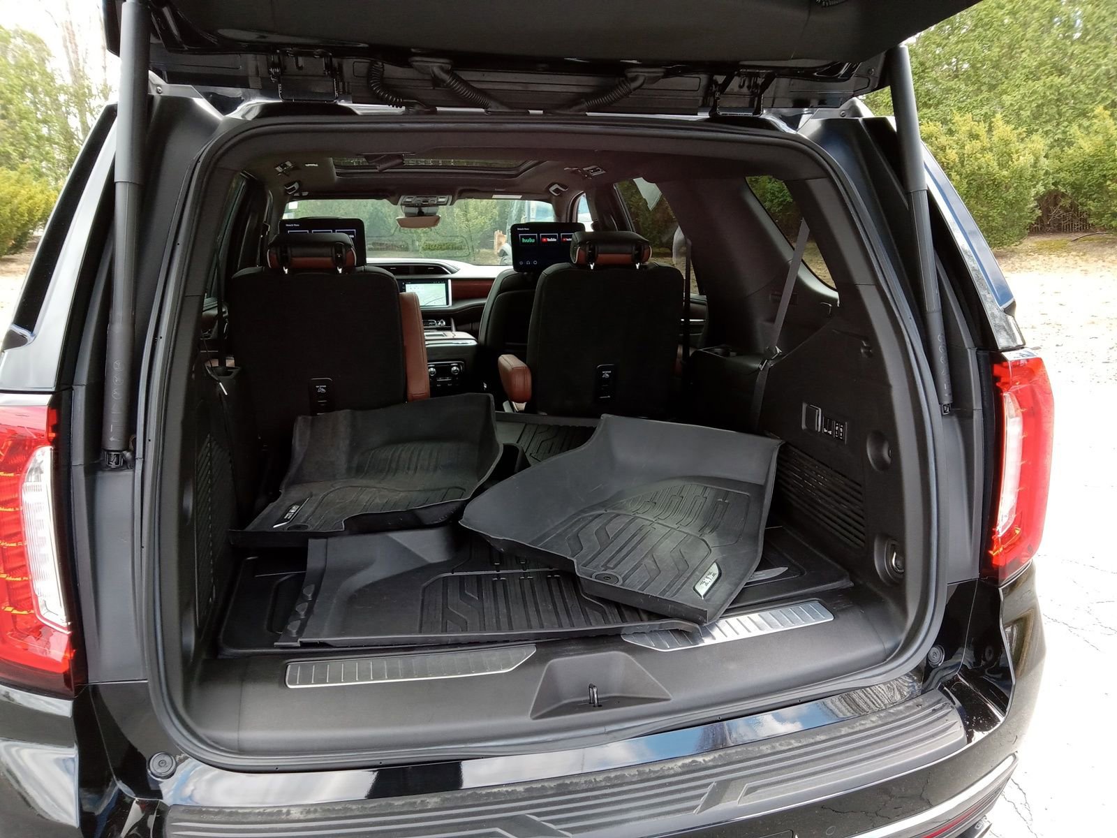 Used 2023 GMC Yukon Denali Ultimate w/ LPO, Floor Liner Package image 26