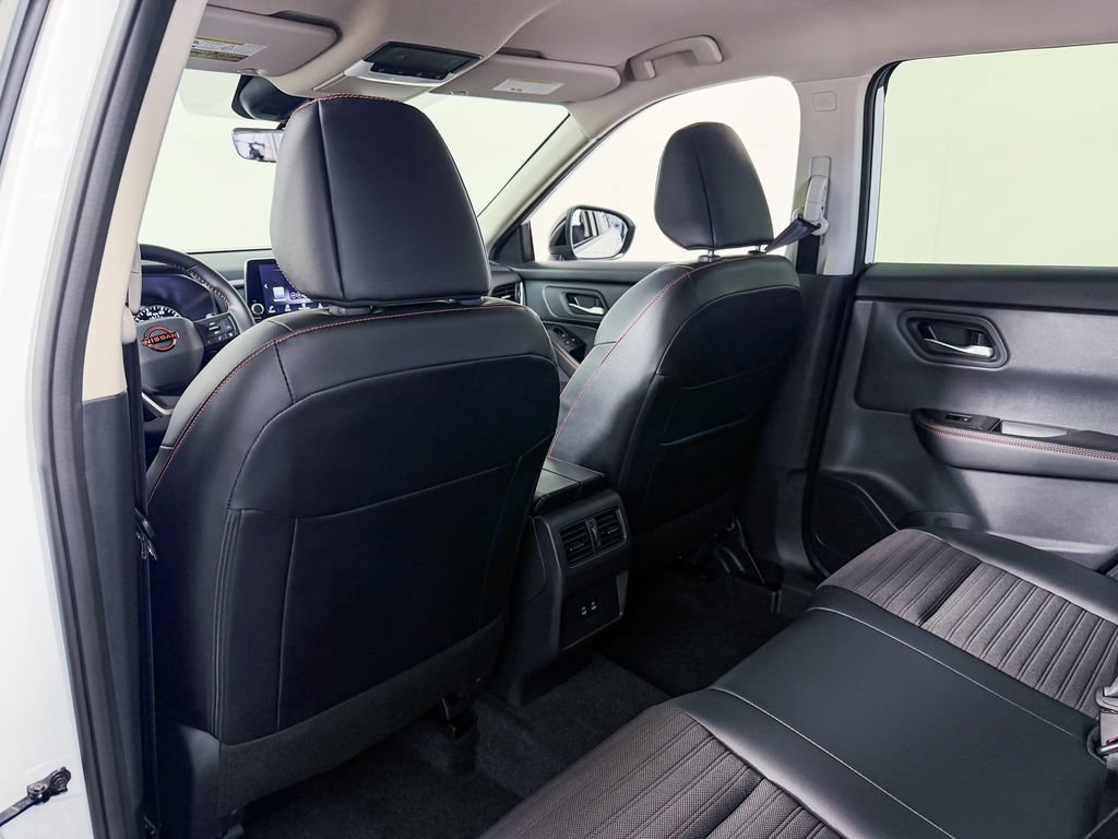 Certified 2026 Nissan Rogue SV AWD/4WD image 47