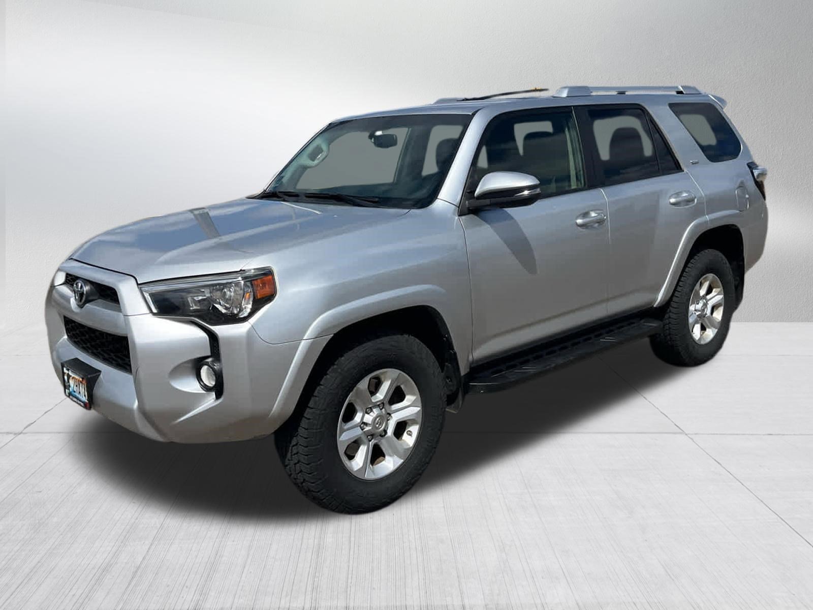 Used 2016 Toyota 4Runner SR5 Premium w/ Four Season Floor Mat Package AWD/4WD image 3