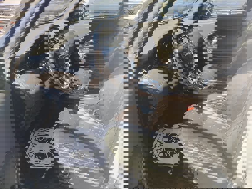 Used 2019 Land Rover Range Rover Evoque SE Premium image 8