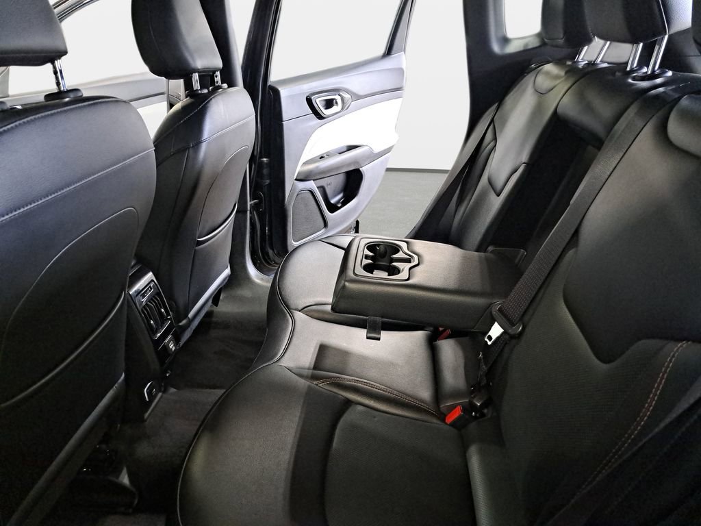 Certified 2023 Jeep Compass Limited AWD/4WD image 15
