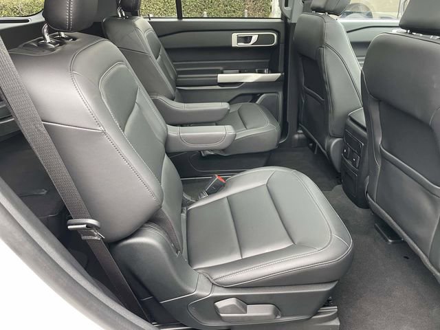 Used 2023 Ford Explorer XLT w/ Equipment Group 202A image 27