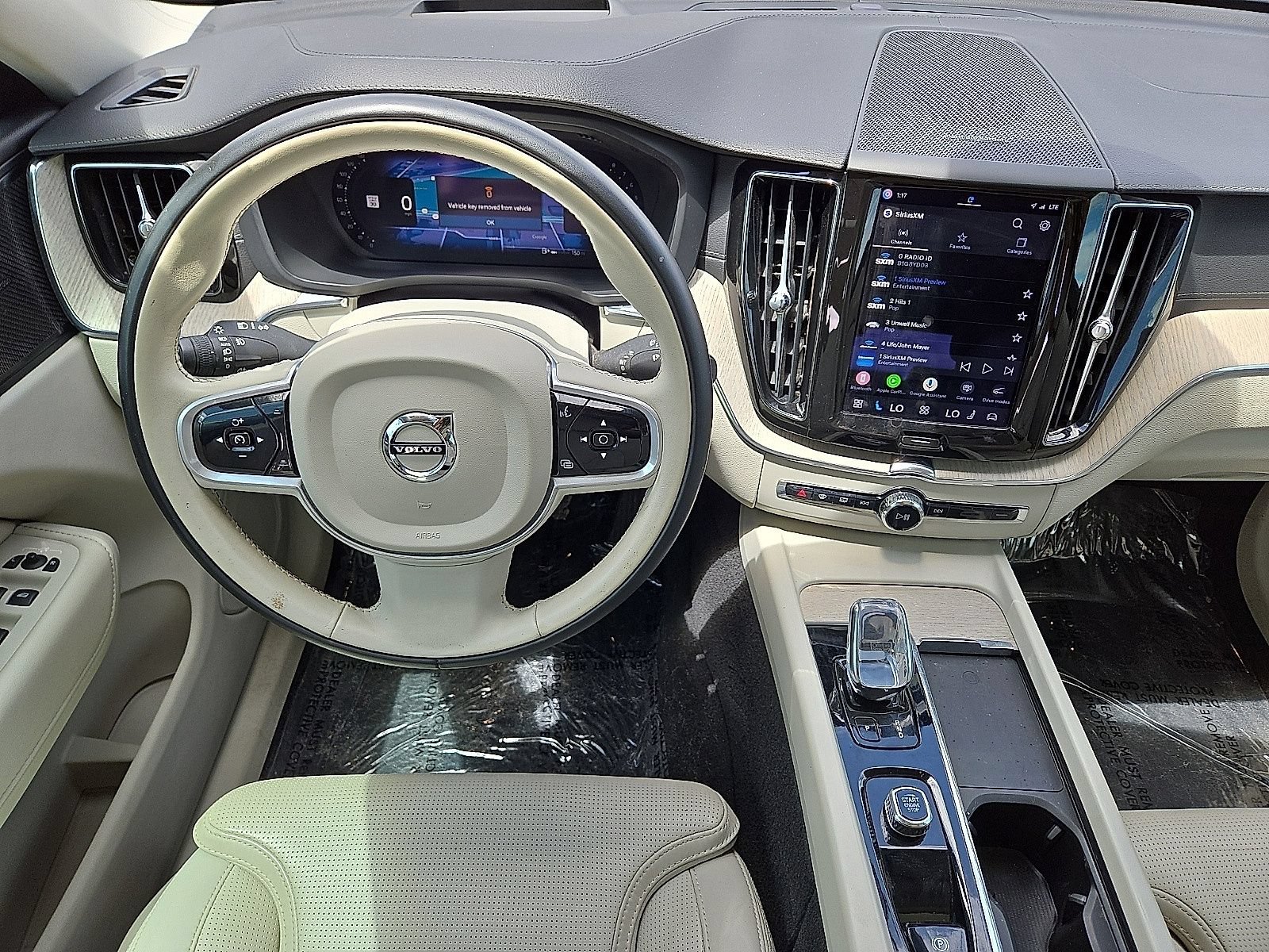 Used 2022 Volvo XC60 B5 Inscription w/ Advanced Package AWD/4WD image 18