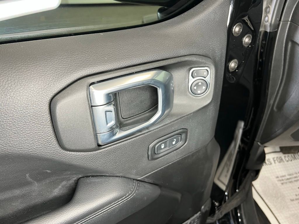 Used 2022 Jeep Wrangler Unlimited Sahara image 14