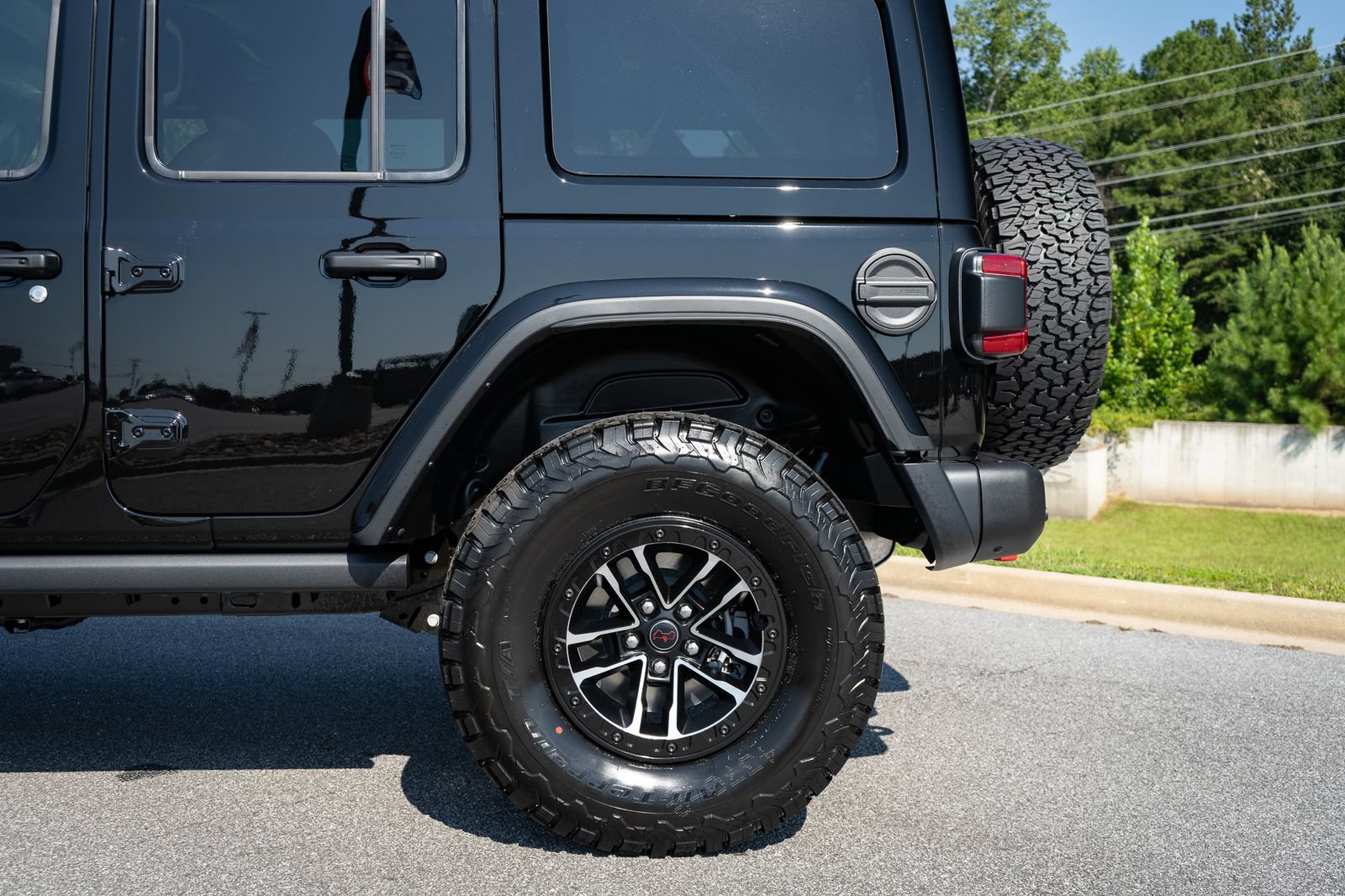 New 2027 Jeep Wrangler Unlimited Rubicon AWD/4WD image 15