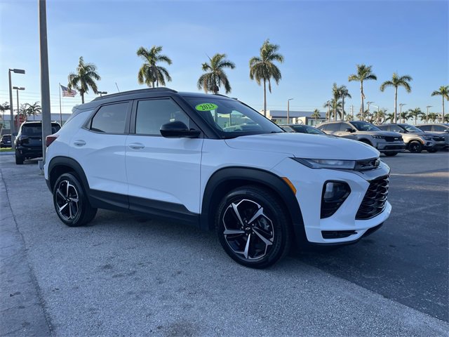 Used 2023 Chevrolet TrailBlazer RS image 1