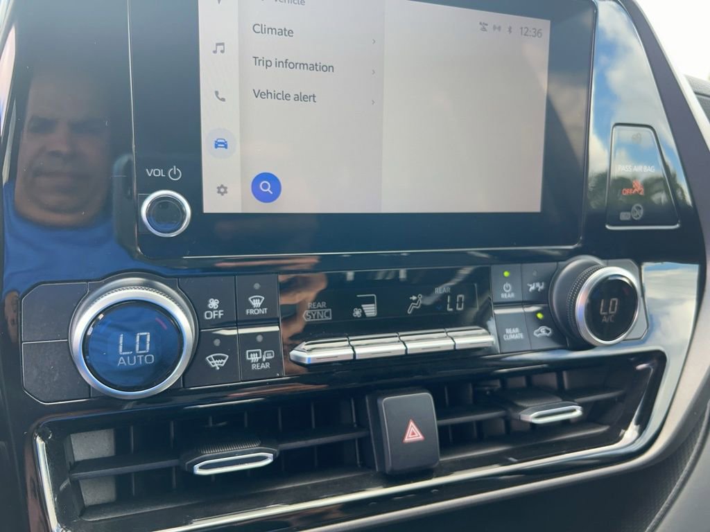 Used 2023 Toyota Highlander L image 41