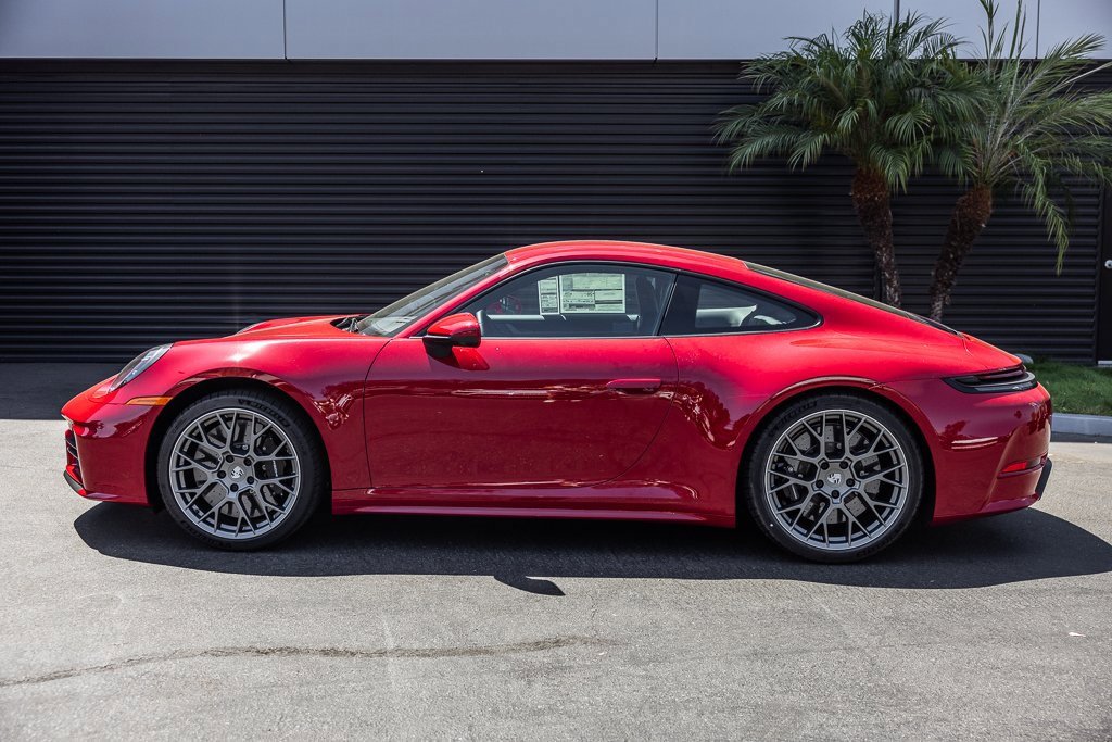 Used 2025 Porsche 911 Carrera S image 2