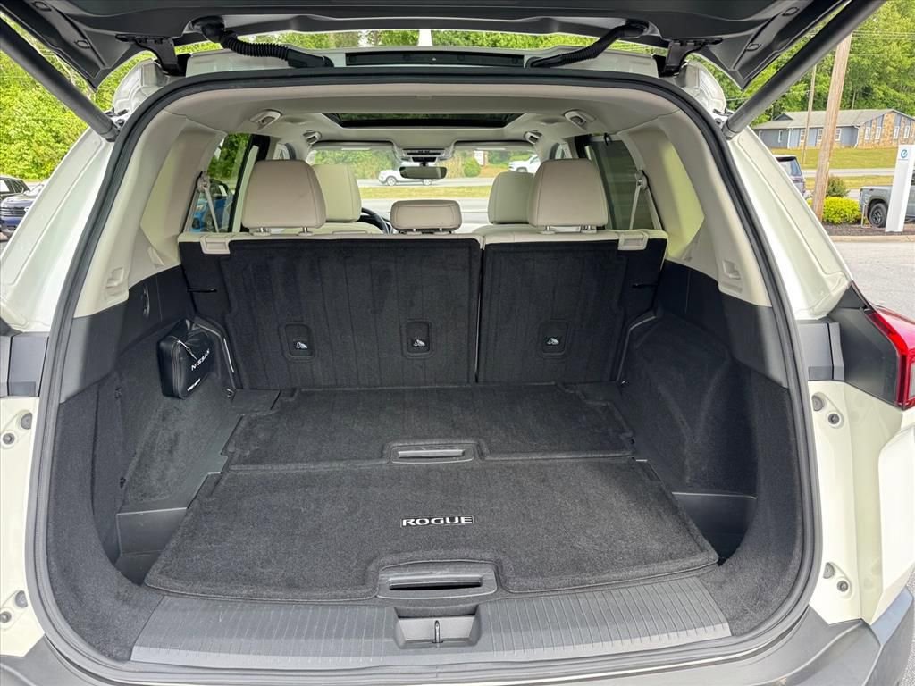 Certified 2023 Nissan Rogue SL w/ SL Premium Package FWD image 10