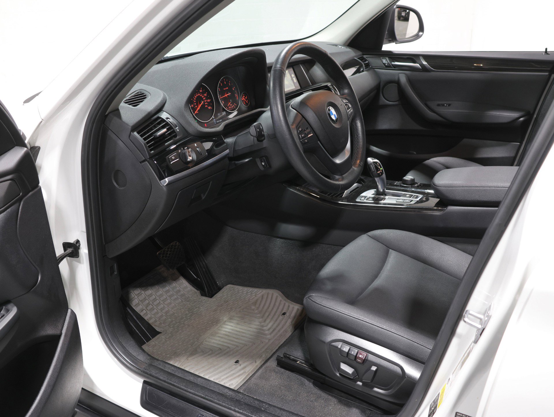 Used 2017 BMW X3 xDrive28i image 59