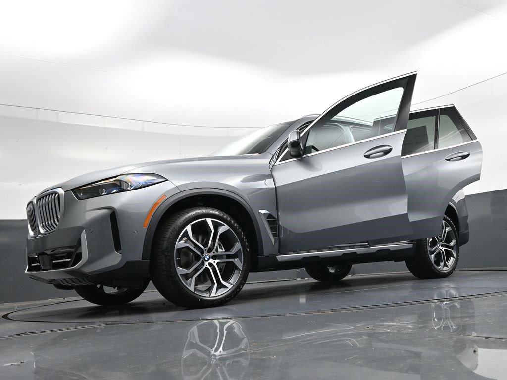Used 2026 BMW X5 xDrive40i w/ Climate Comfort Package AWD/4WD image 38