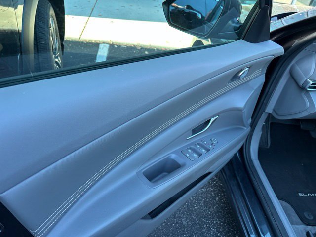Used 2021 Hyundai Elantra SEL w/ Convenience Package FWD image 15