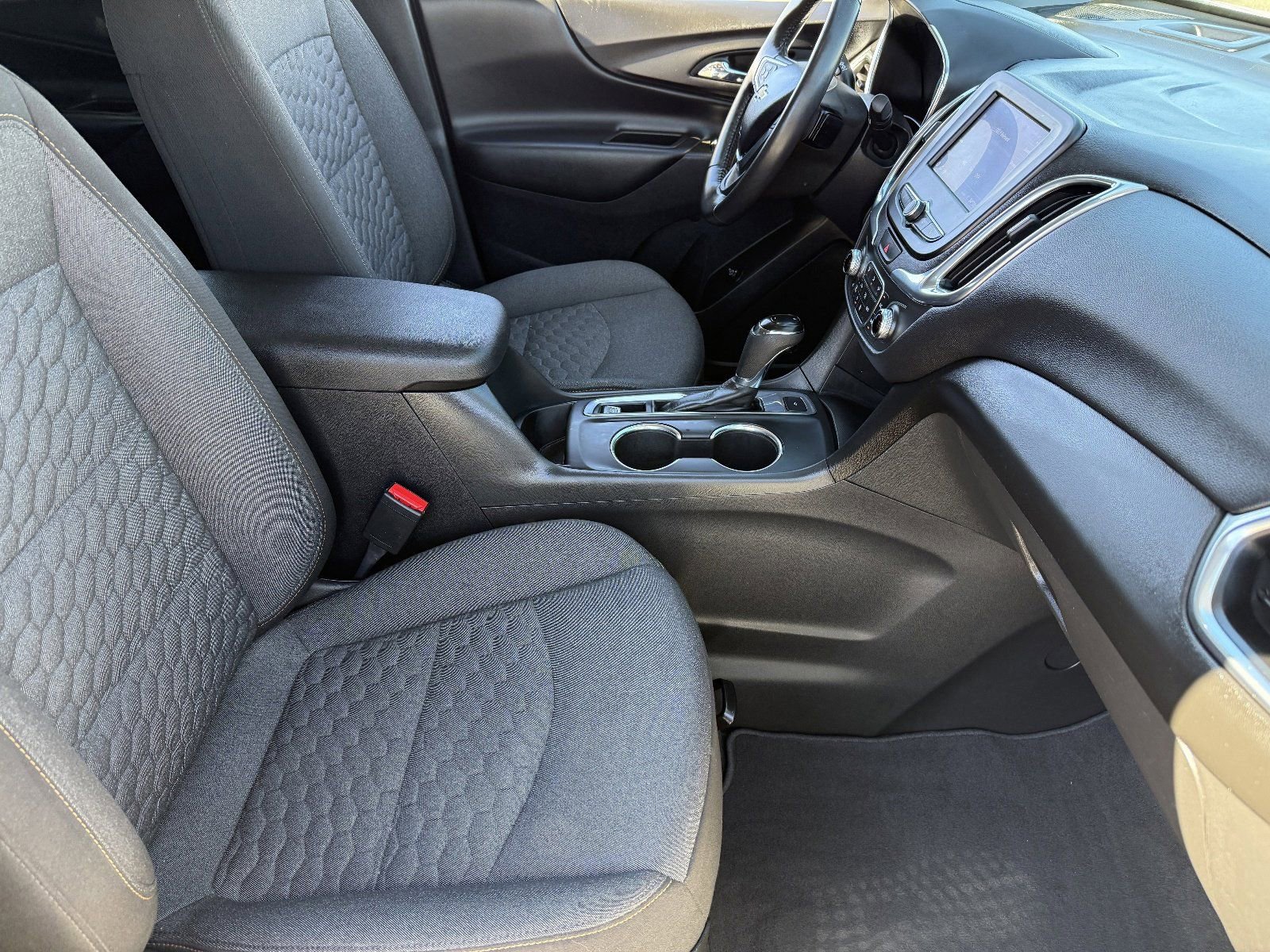 Used 2020 Chevrolet Equinox LT image 11