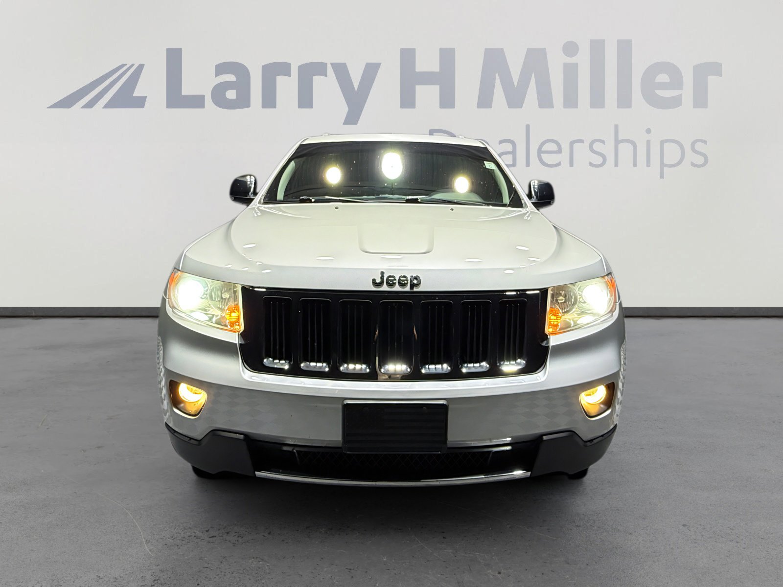 Used 2012 Jeep Grand Cherokee Limited image 8