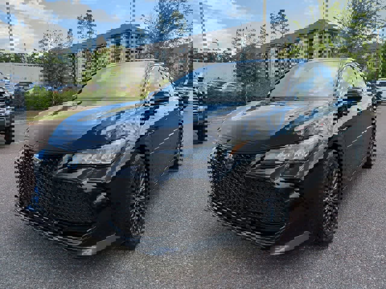 Certified 2019 Toyota Avalon XSE w/ Protection Package image 2