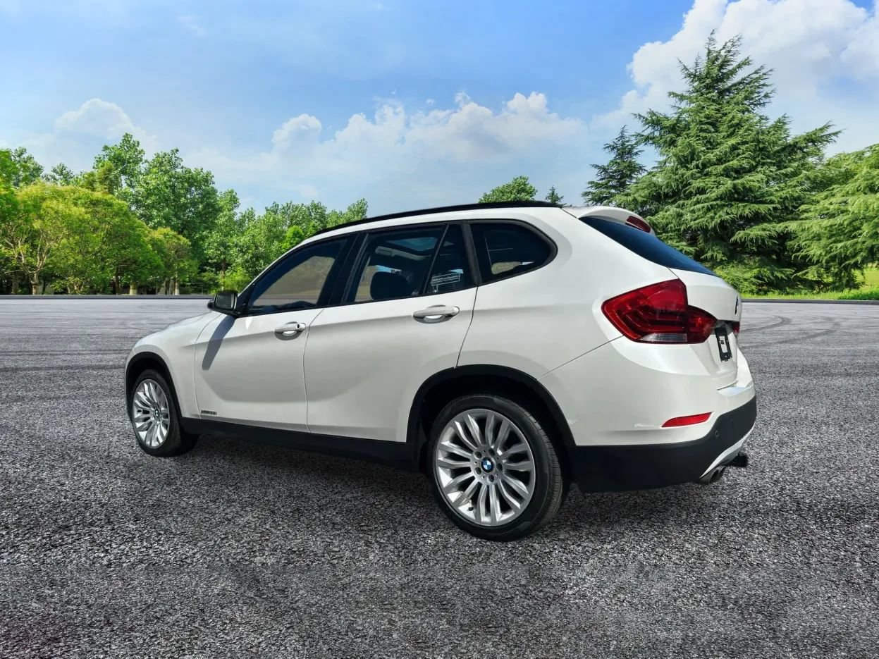 Used 2013 BMW X1 xDrive28i AWD/4WD image 3