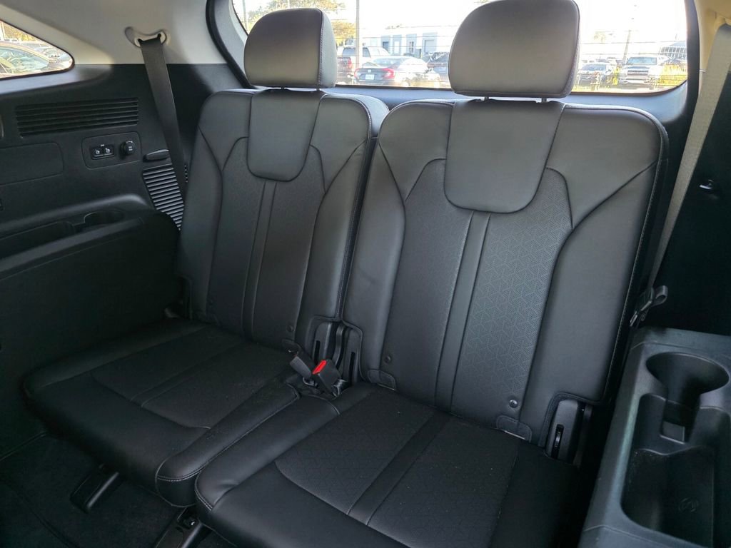 Used 2022 Kia Sorento S image 16