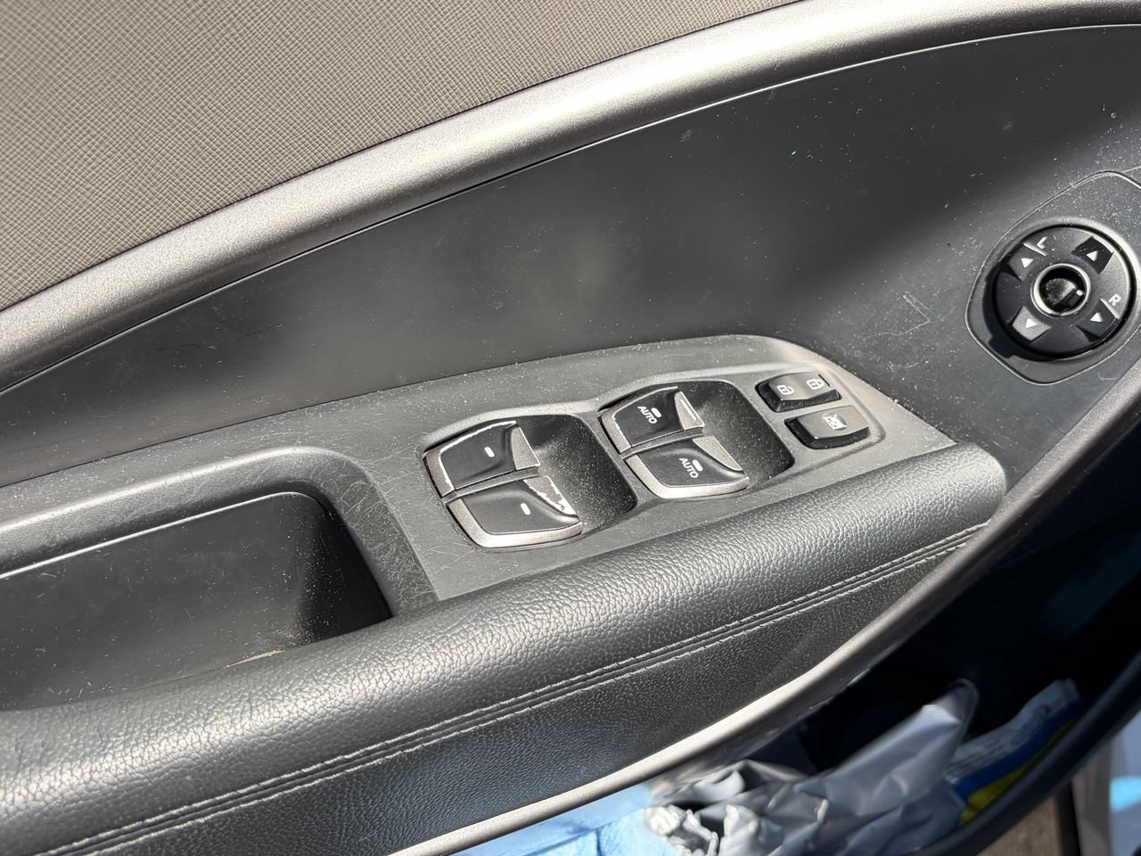 Used 2017 Hyundai Santa Fe Sport FWD image 9