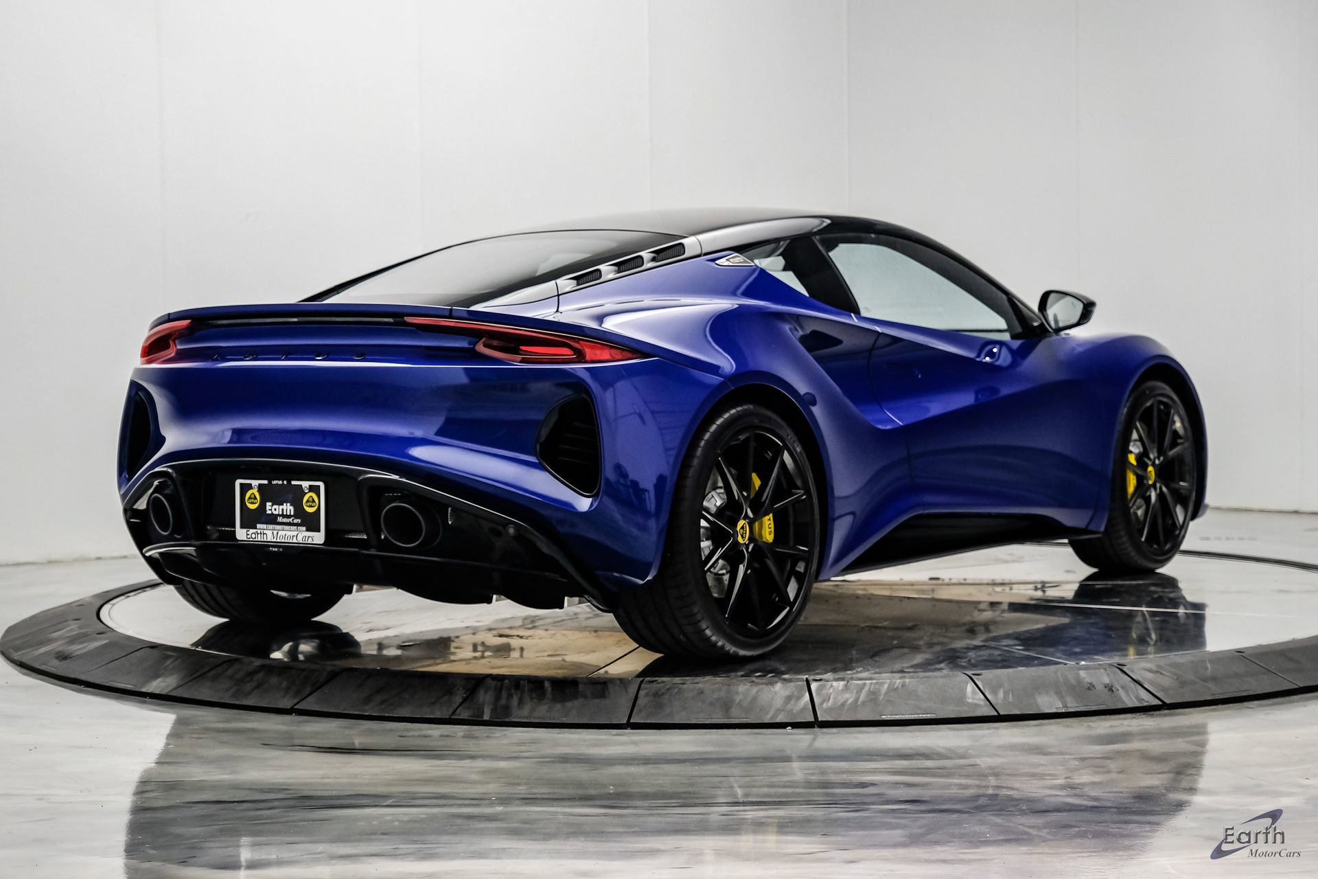Used 2026 Lotus Emira SE RWD image 23