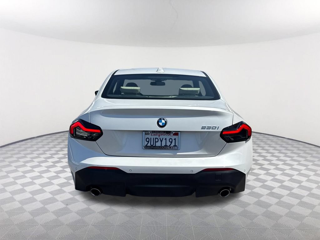 Used 2025 BMW 230i Coupe w/ Convenience Package RWD image 5